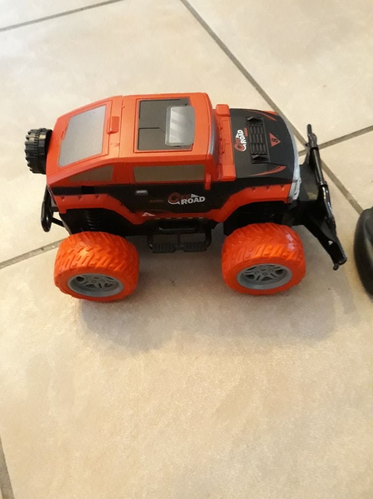 jeep telecommandee