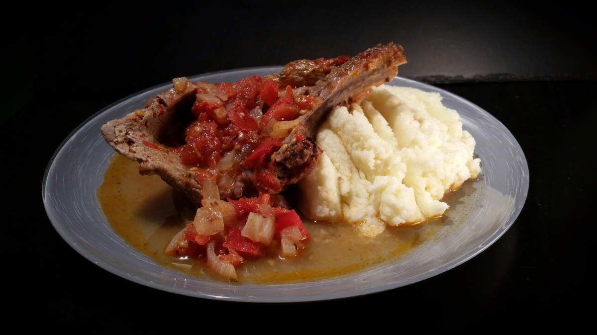 Côte de porc à la sauce tomate Cyrille LA CUISINE Côte de porc à la sauce tomate Cyrille LA CUISINE