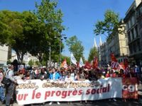 100 000 à Paris 10 000 à Marseille