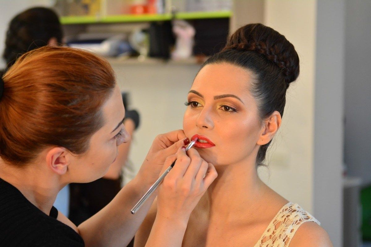 There Are 4 Types Of Beauty Salons In Lahore Best Beauty Salons