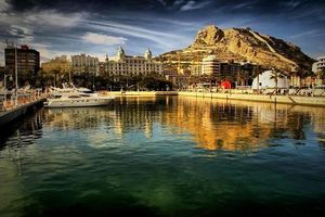 Alicante, regina della Costa Blanca