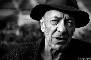 Un corpo, un ibrido. Ciao Antonio