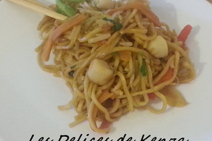 Nouilles Sautees aux Noix de Saint Jacques