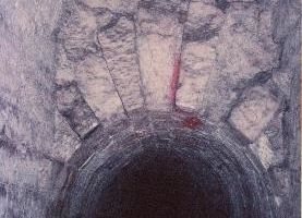 Dans les catacombes