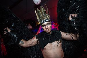 Cliquez-ici- pour le site officiel des Costumes Ja-Ga