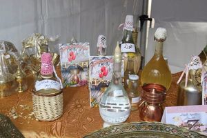 Distillation de l'eau de roses et de fleurs d'oranger à Constantine تقطير الورد في قسنطينة