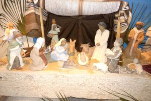 Le village au multiple crèches de Noël