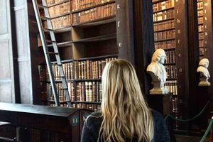 Je vous fait visiter Dublin : Trinity college et sa bibliothèque