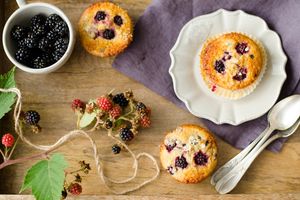 Muffins mûre-amande-flocons d'avoine