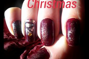 Nail art spécial réveillon