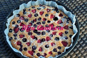 Financier géant Noisette, Framboises et Myrtilles