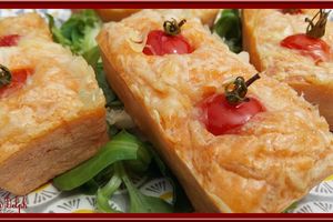 Minis cakes bacon tomate