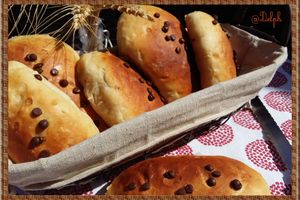 Petits pains briochés au yaourt bien moelleux