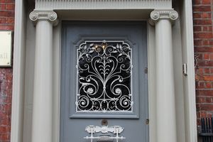 DUBLIN - LES PORTES COLOREES