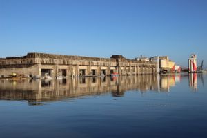 SAINT NAZAIRE - LA BASE SOUS-MARINE