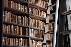 LIVRES - TRINITY COLLEGE - DUBLIN