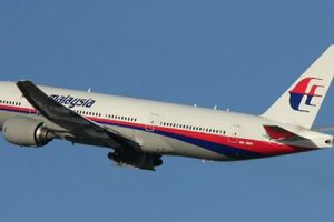 Boeing 777 disparu : La France a repéré des débris très suspects