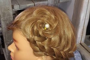Tresses et chignons minutes