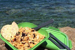 Bento n°90 - Bento pour deux à la plage, recette salade de riz aux légumes grillés