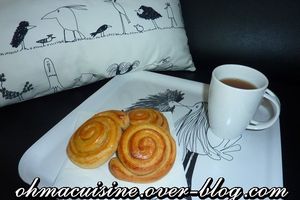 Petites brioches à la cannelle ( kanelbullar )
