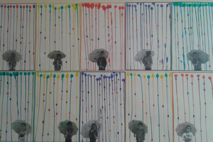 Les parapluies sous la pluie.