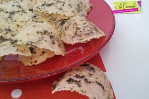 Tuiles au Parmesan et au Thym