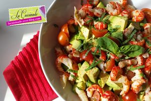 Salade d’Ecrevisse, avocat et tomate cerise au Basilic