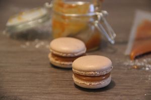 Macarons au caramel