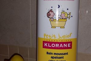 Zébulon a testé le Bain moussant KLORANE ! #NoelTeamPipelettes ( à gagner sur ma page FB )