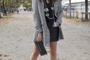 En blazer à carreaux, le must have de la saison !