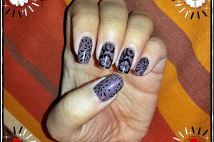 Laura beauté et son stamping fleuri