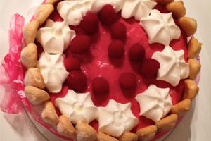 Charlotte framboises et lychees pour la fête des mères
