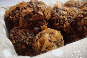 Truffes aux éclats de niniches et paillettes de crêpes dentelles
