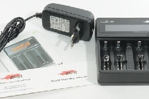Test - Accessoires - Chargeur Efest LUC V4