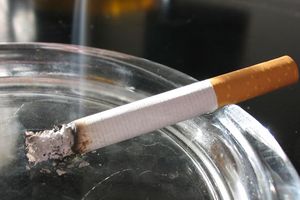 Tabagisme passif, des risques accrus d'infertilité et de ménopause précoce