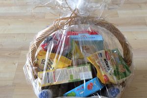 Cadeau bébé: panier gourmand