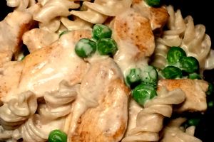 Pâtes au poulet massalé et lait de coco