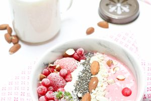 Smoothie bowl banane et framboises