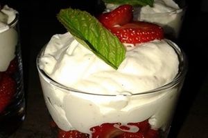 Verrines de fraises à la chantilly vanillée