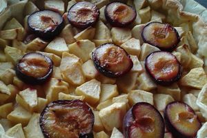 Tarte pommes prunes
