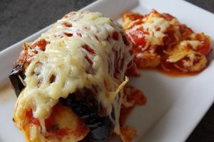 Roulés d'aubergine aux quenelles de Lyon