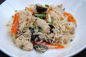 Poulet bò bún (Vietnam)