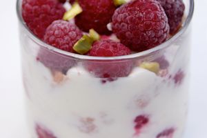 Tiramisu aux framboises et pistaches