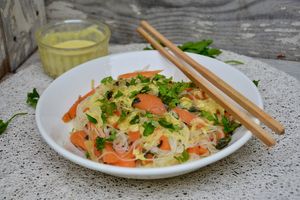 Salade de vermicelles au saté