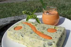 Flan vapeur poireaux et thon sauce poivrons