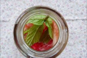 Boisson rafraîchissante à la fraise & à la menthe