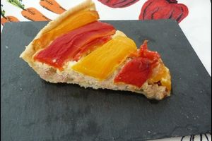 Quiche au thon et aux poivrons grillés