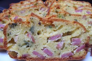 Cake au Saucisson Fumé