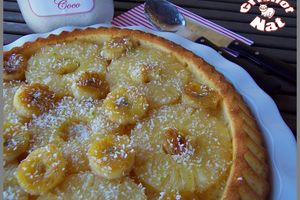 Gâteau coco, ananas et bananes