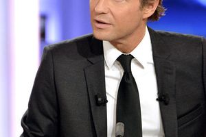 Les News Télé du Dimanche 18/01/15: Le traitement médiatique des attentats, Nicolas Bedos, Ruquier, Théâtre, Série US, Delahousse, Le Supplément, Médias le mag, 66 minutes, Documentaires...
